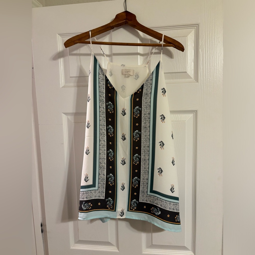 Loft tank top, Size Large